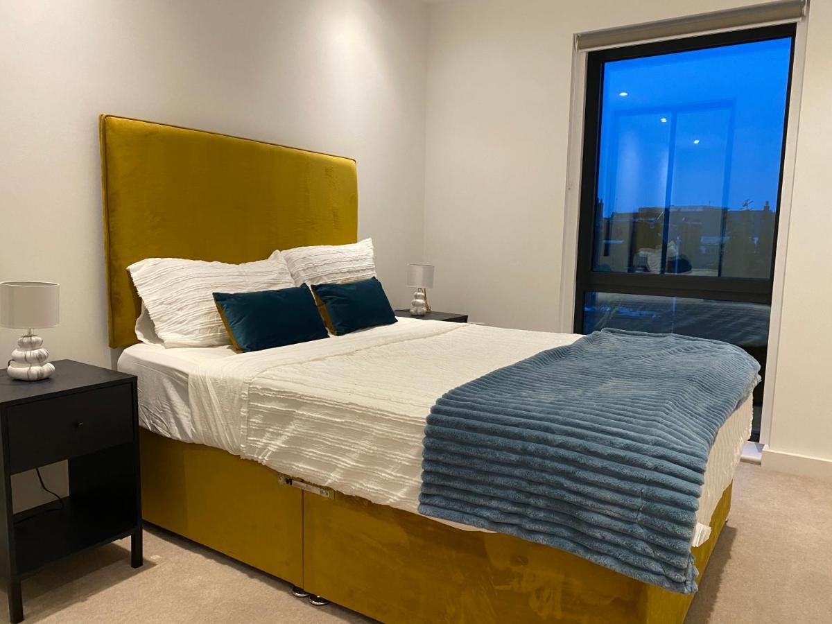 Triple T Homes Cosy 2 Bedroom Apartment With Balcony Ilford Luaran gambar